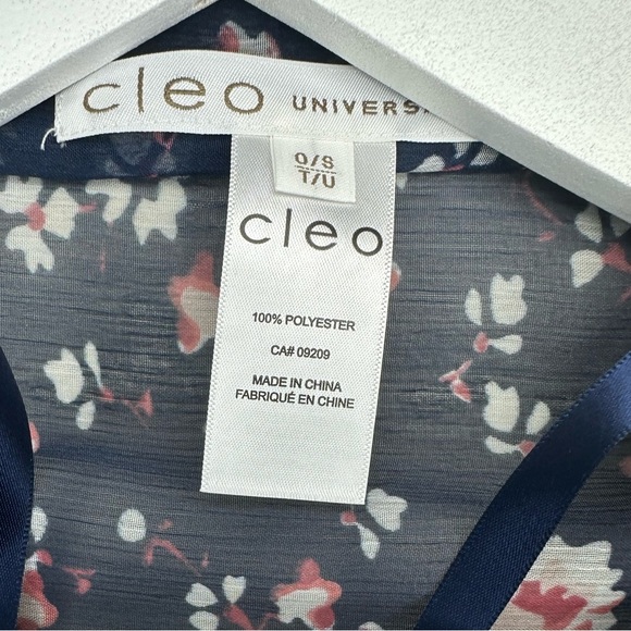 Cleo Floral Sheer Sleeveless Kimono in Pink and Navy - Picture 3 of 3